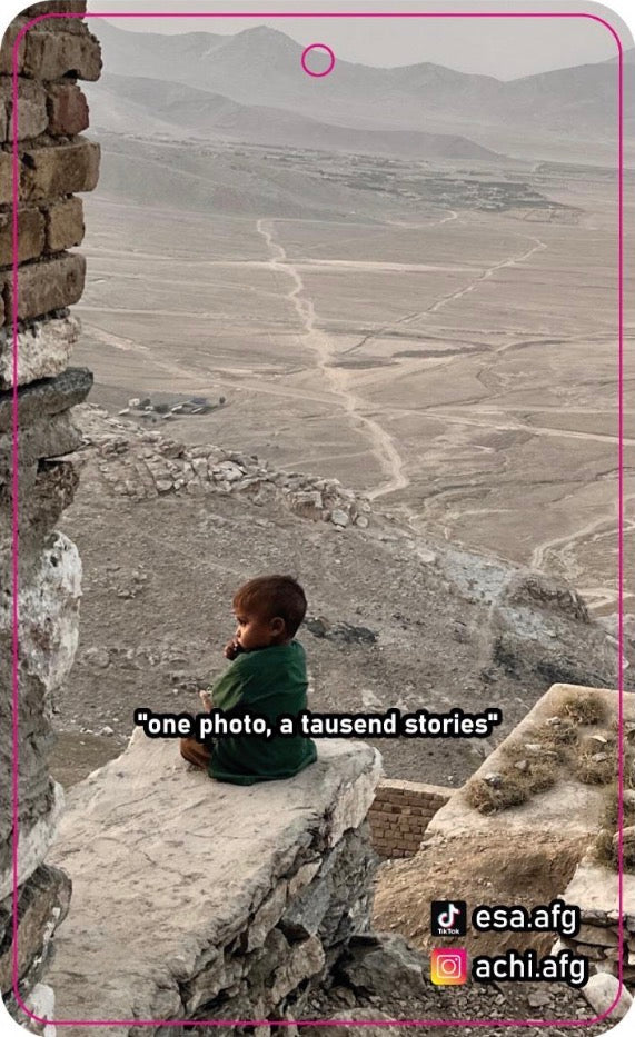 Small figure, endless horizon